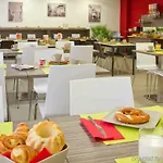 Adagio Access Petite France 3*