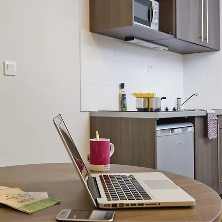 아다지오 액세스 프티 프랑스 아파트호텔