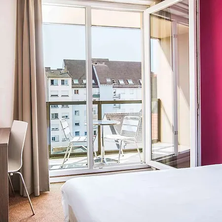 Adagio Access Petite France Aparthotel 3*